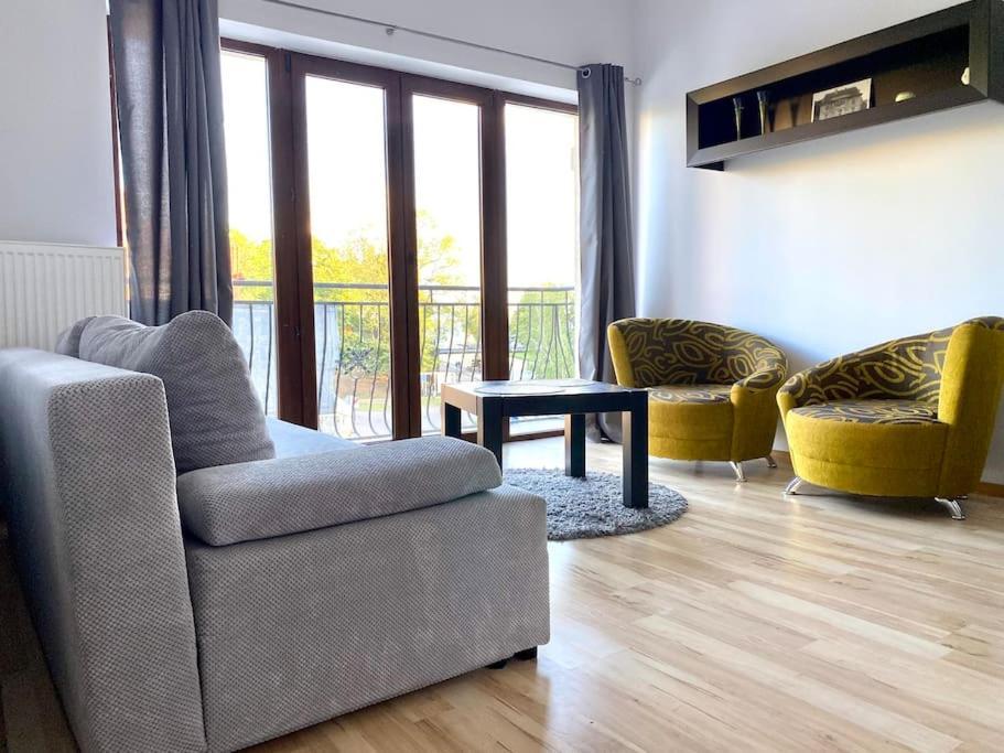 Piekny Apartament Z Widokiem Na Jezioro Niegocin Apartment Gizycko Bagian luar foto